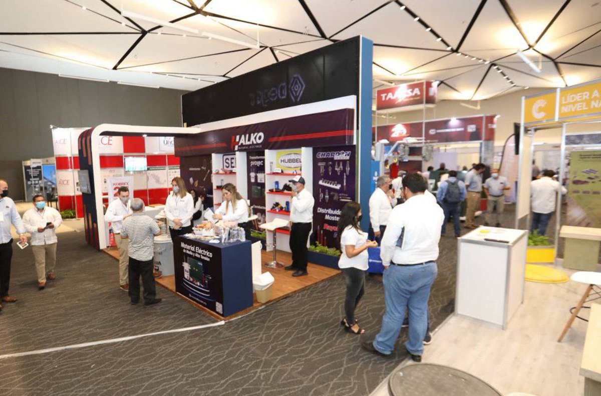 ... energías limpias que transformen a #Yucatán en un estado más verde y sustentable mediante conferencias, talleres y una exposición comercial con 41 stands de empresas locales y nacionales. (2/2)