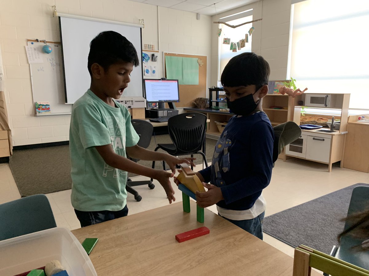 Building challenge at 104 <a href="/ThornwoodPS/">ThornwoodPS</a>