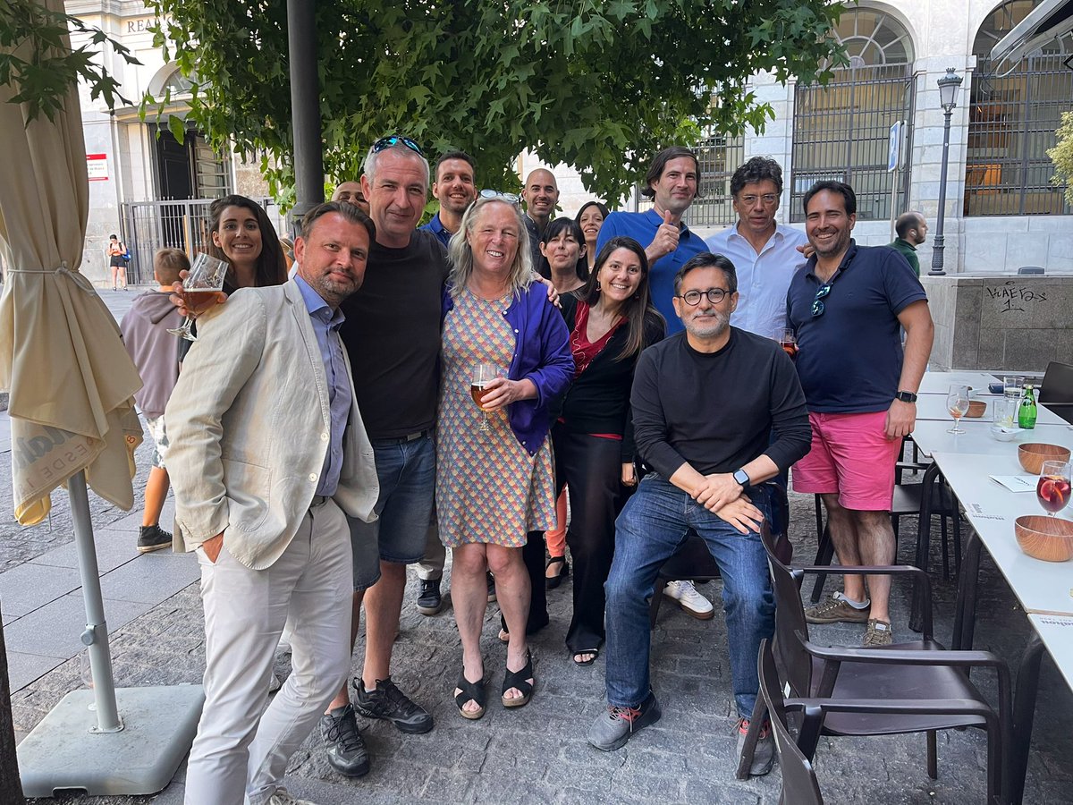 juliomayol's tweet photo. The Madrid-MIT #MVision community. Back in Madrid after 10 years, with @marthagray https://t.co/ZDDJuQzmxG