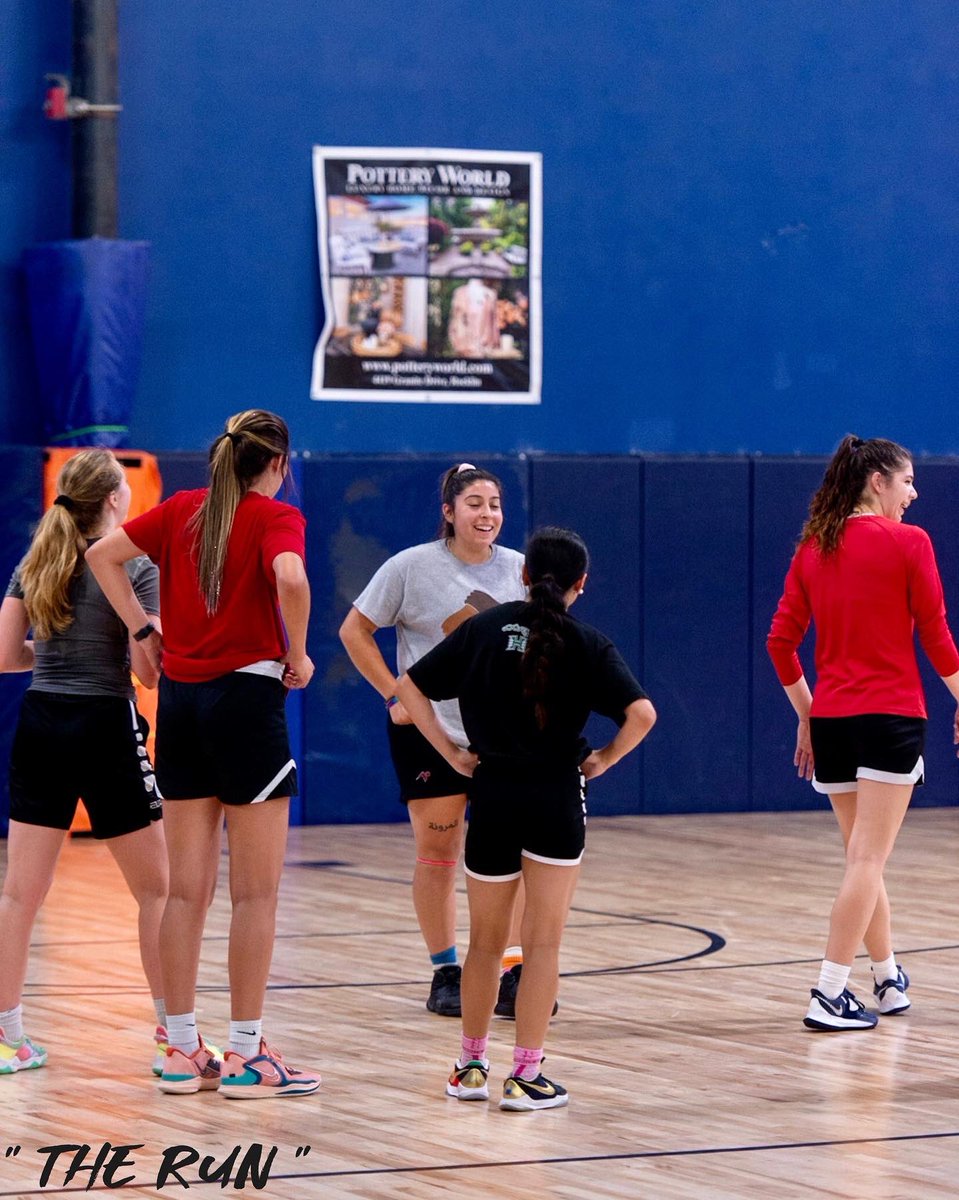 therunevent tweet media