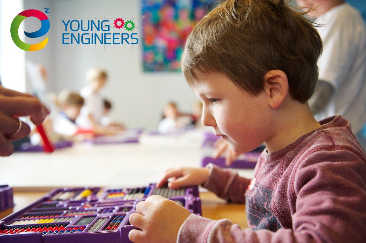 MVegFest's tweet photo. Time to play! From 4-5pm @_YoungEngineers will be leading kids through some #lego games! They will provide participants with an exciting way to learn + have fun through building a variety of LEGO-robotic models. #MCF2022

#kidsactivities @Kidsapia #portcredit #mississauga https://t.co/0BSrmnNDda