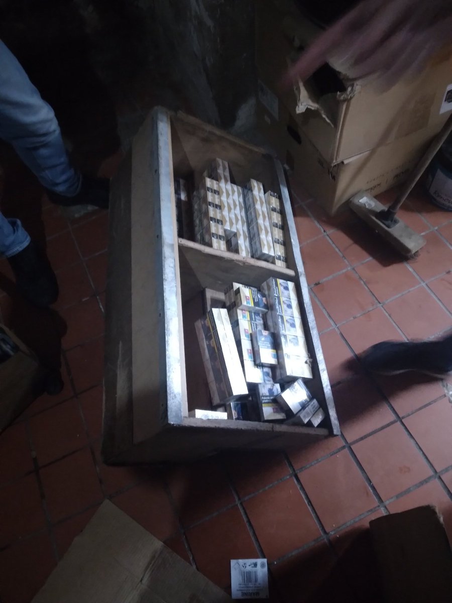 ConsumerDogs's tweet photo. Clever concealment today , just one of a few!! . A wooden step ( middle pic) .Boo indicated on it ,we pulled it away from the doorway ,on turning it round we found the back of the step slid open to reveal the cigarettes inside !! . 1-0 Boo n the team #operationcece @SCOTSS https://t.co/4FM28SbBrB