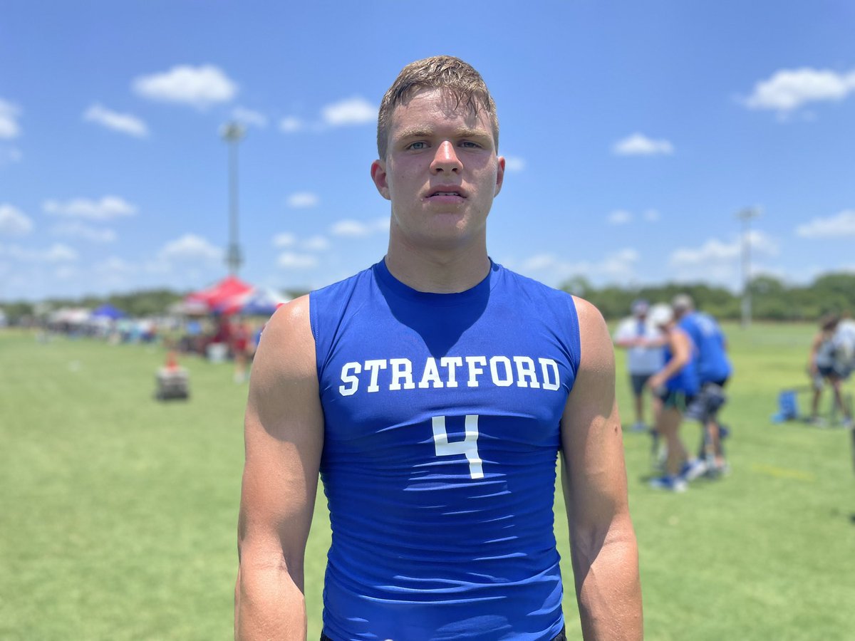 Jason_Howell's tweet photo. Stratford (TX) 2025 LB Bryce Braden checks in at 6-2, 210 and was a defensive stopper in 2021 and is out here doing work at QB today

@BryceBraden3 

#State7on7 https://t.co/4oBShmG5wq