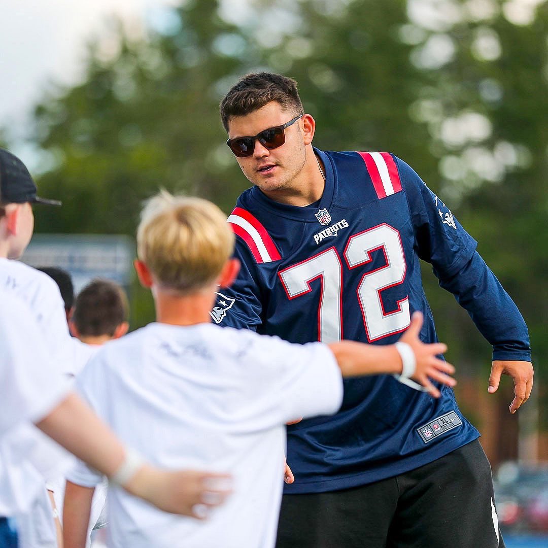 reiterr50's tweet photo. Had a blast at the Football For You Event! Shoutout to the Patriots Foundation for allowing the rookies to come out and coach up all the talented kids in the New England area! Loving this community! #GoPats https://t.co/VLa0uniU6G