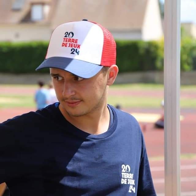 Adrien tweet media