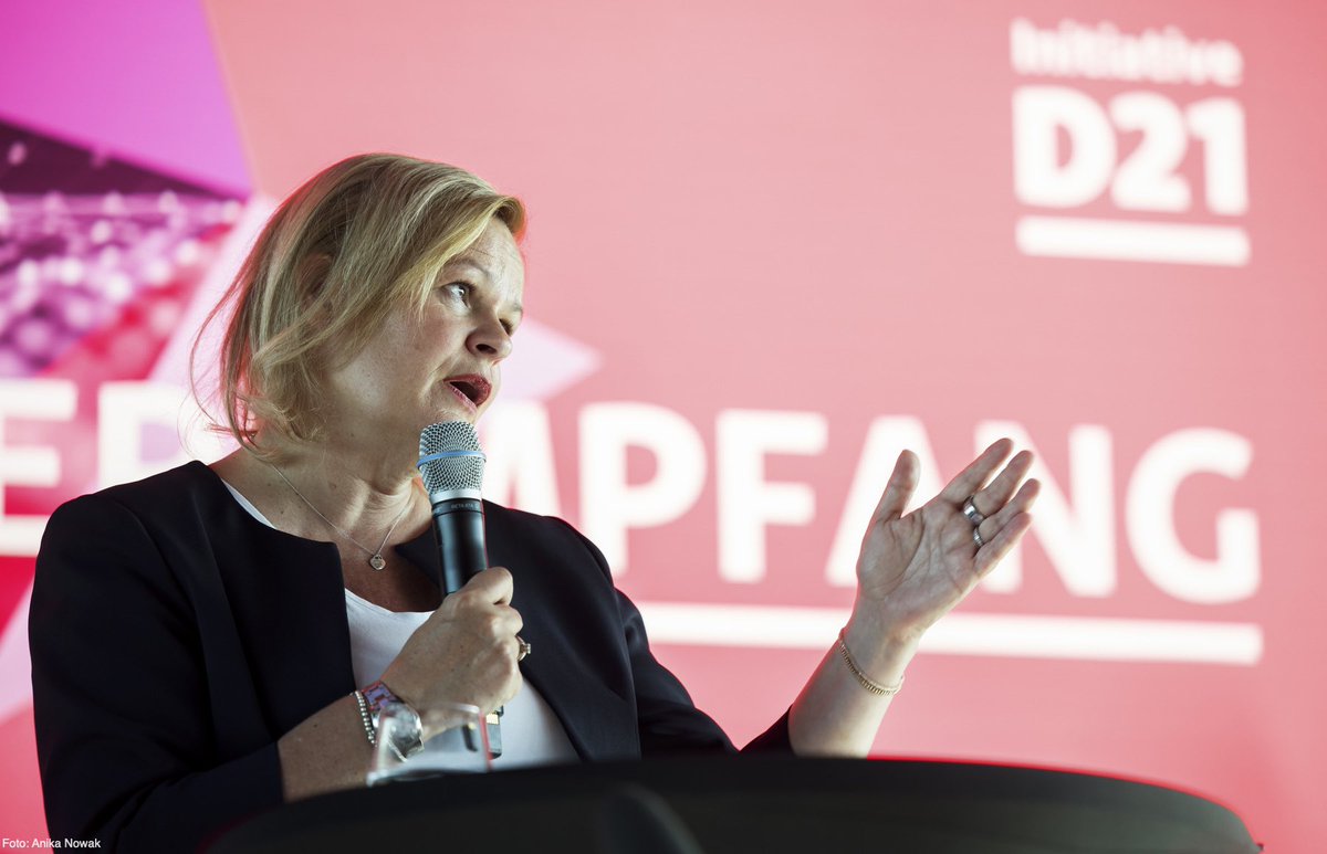 initiatived21's tweet photo. „Meine Ambition: Die #Digitalisierung in den Bereichen, für die ich verantwortlich bin, massiv voranzubringen.“ Bundesinnenministerin @NancyFaeser (@BMI_Bund) hat heute die Keynote beim #D21Sommer-Empfang gehalten. https://t.co/Vn4NSMbO9l