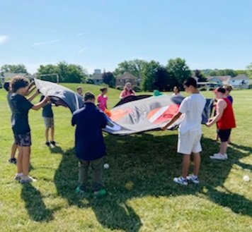 MsJenDaniels's tweet photo. #Parachute #Fun is a great #June #PhysEd lesson...especially when #WhittalsWonders (our gr. 8 buddies) join us! 
Thanks to Mrs. A for arranging the loan &amp; Mrs. W photos 
#yeswecan #getoutside #getmoving 
#havefun #reverseintergration 
@PGDSBN @OnSpecEd @ONTSpecialNeeds https://t.co/Xde09xZght
