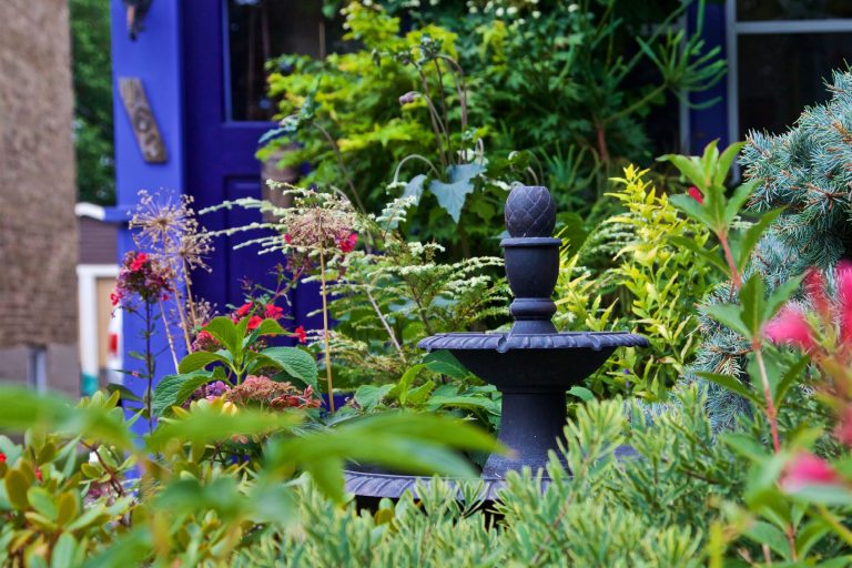 Is your private garden, pollinator garden, community garden, condo garden or commercial garden blooming brilliant?! Now’s the time to find out by nominating it (until July 11) for the City’s Garden Contest. Explore more about the categories and criteria at toronto.ca/gardencontest