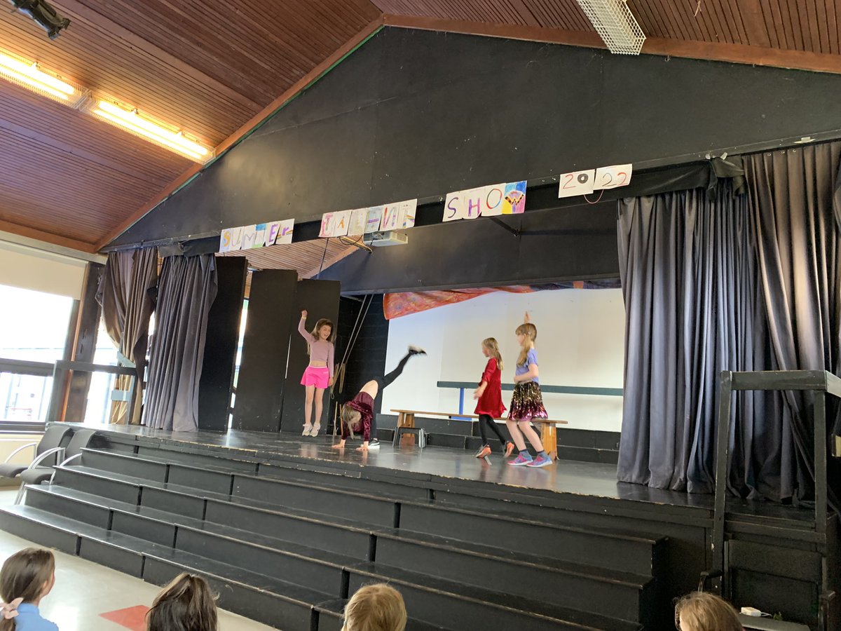 MrRyan1stclass's tweet photo. We had a very impressive performance from our ‘Fire Girls’ and ‘Active Girls’ in the talent show this week. The class and I were so proud of them! 👏🏻 🤸‍♀️ 👯‍♀️ @followstannes https://t.co/FdwD9KHD7E