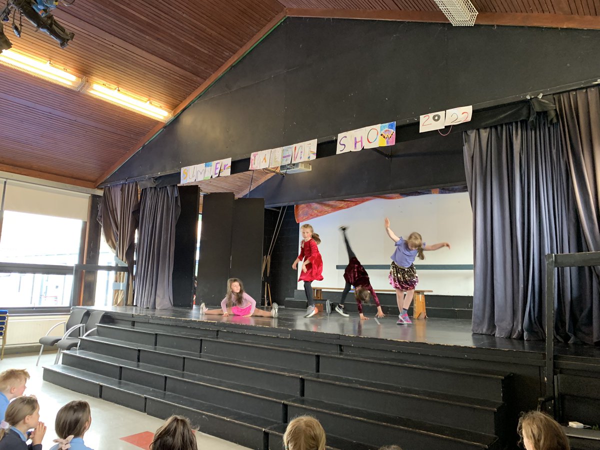 MrRyan1stclass's tweet photo. We had a very impressive performance from our ‘Fire Girls’ and ‘Active Girls’ in the talent show this week. The class and I were so proud of them! 👏🏻 🤸‍♀️ 👯‍♀️ @followstannes https://t.co/FdwD9KHD7E