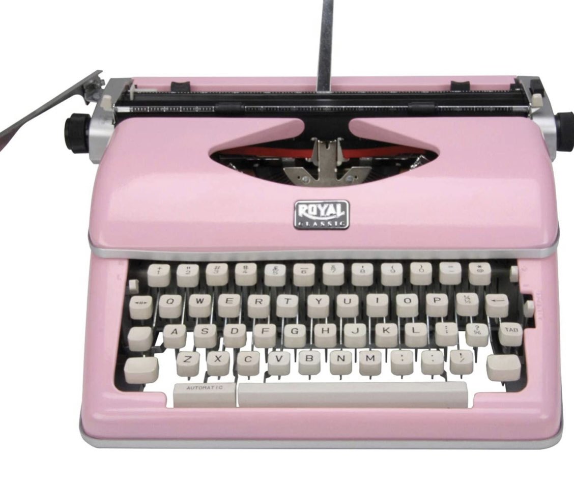 DebbieLaskeyMBA's tweet image. Who knows how to use a typewriter these days? If you ever did, happy #TypewriterDay! #NationalPinkDay #beforecomputers