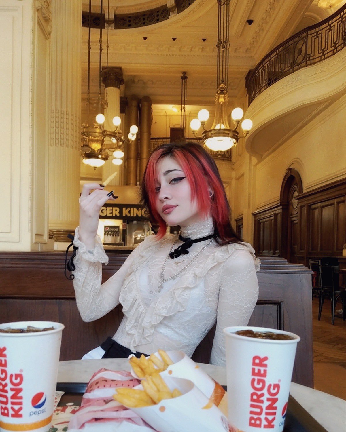 LechugaTime🥬 on Twitter: "Debería recrear estas fotos en el burgir fino