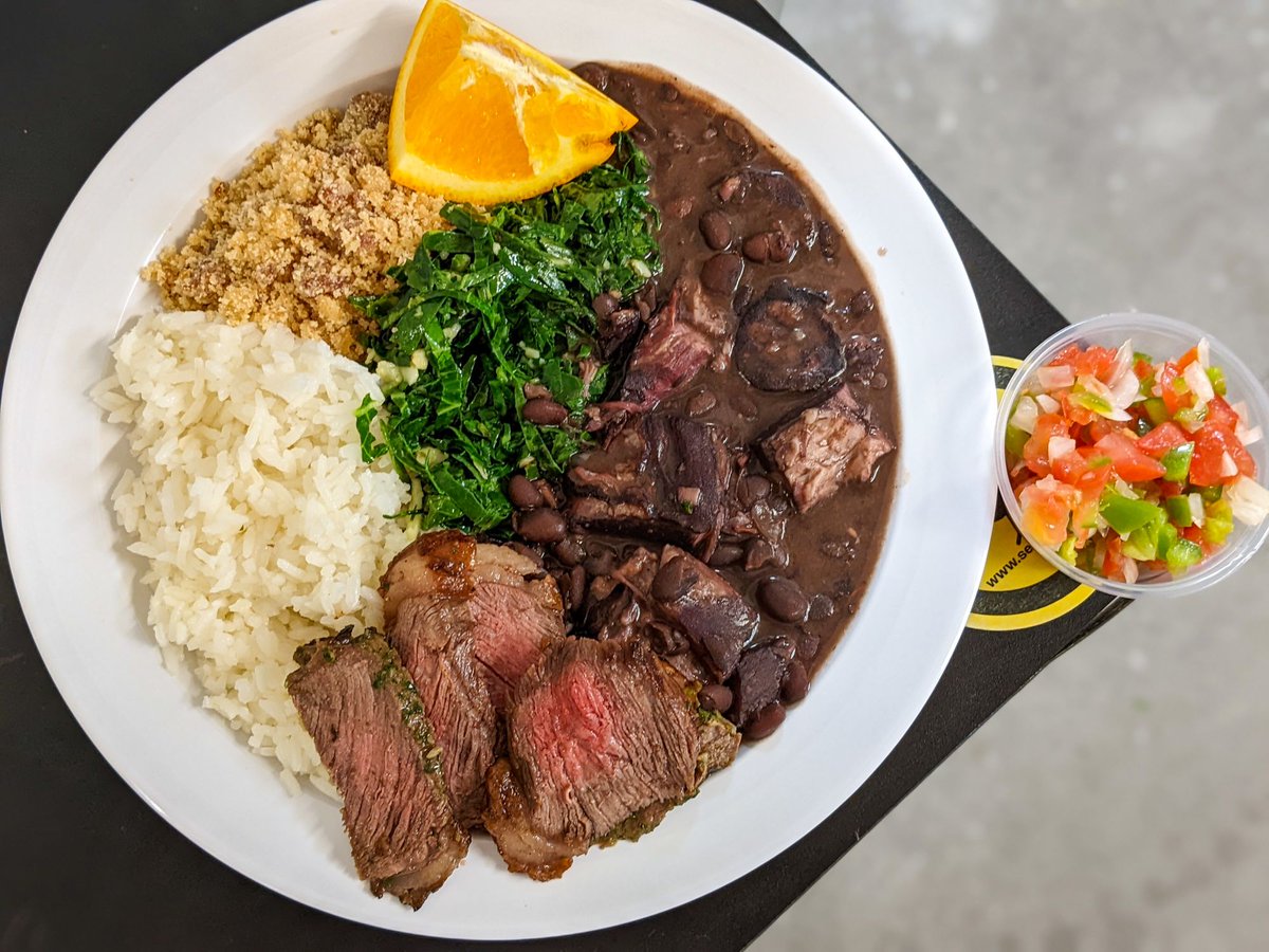 eaterla's tweet image. LA’s newest Brazilian restaurant is a cloud kitchen hidden gem la.eater.com/2022/6/23/2317…
