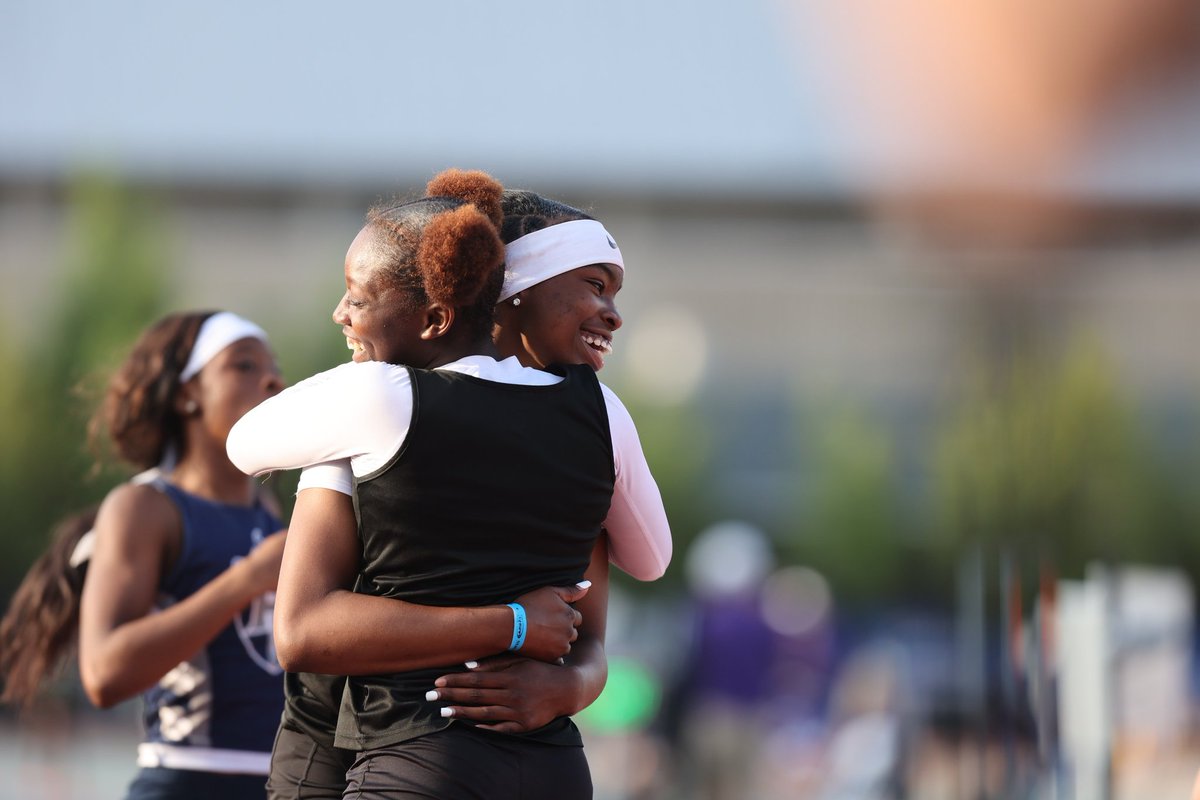 quincyesimon23's tweet photo. 4A STATE CHAMPION/RUNNER-UP https://t.co/OA43MlV3km