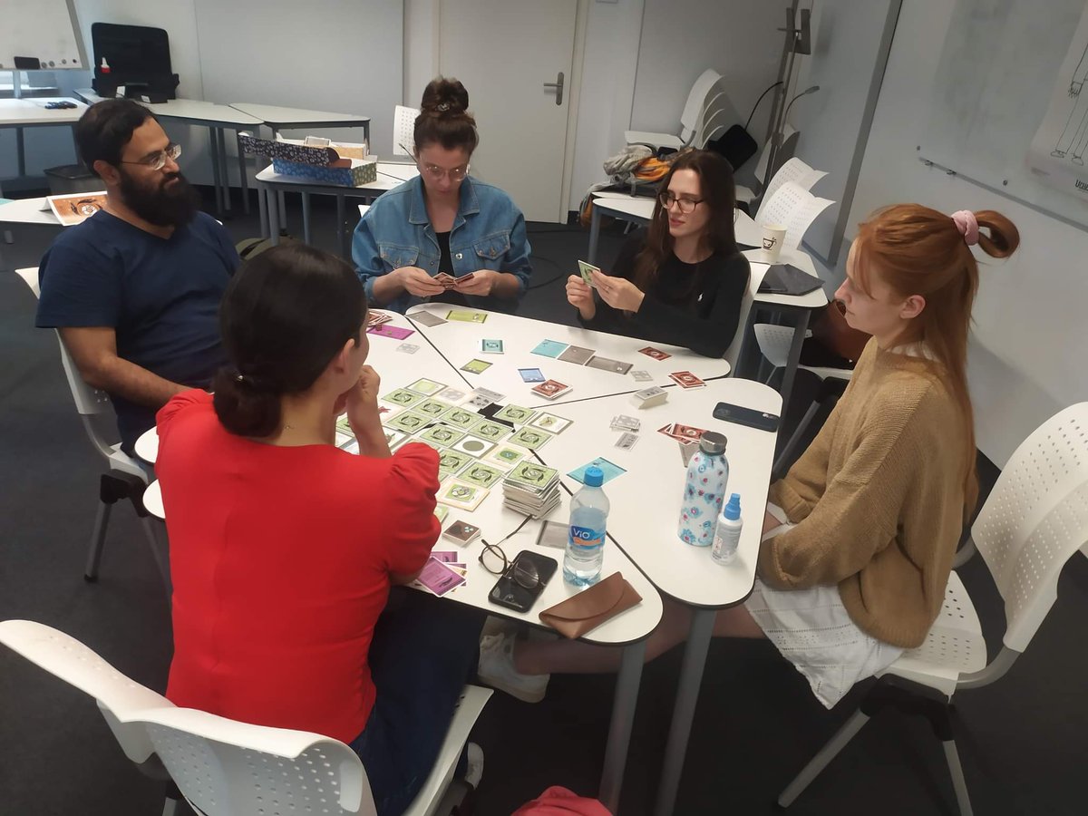 GameOffsetting's tweet image. Today @Brunet_Lu played the game with his students at the course on Environmental STS @TU_Muenchen !