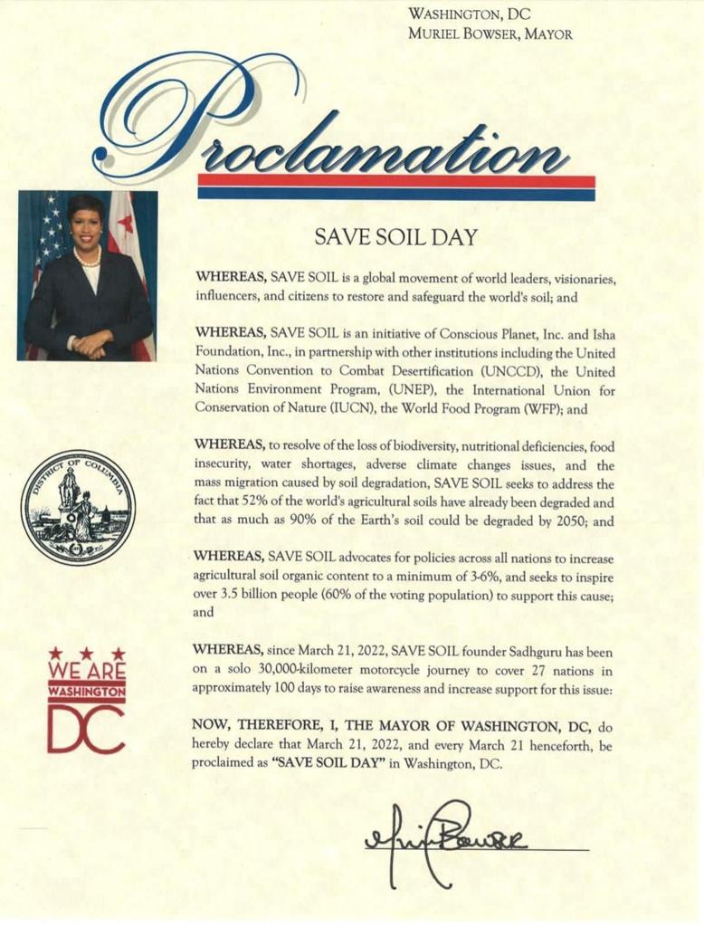 IshaUSA's tweet photo. March 21st is #SaveSoil Day in USA capital #WashingtonDC  , officially proclaimed by the Office of Mayor @MurielBowser, a wonderful step to safeguard soil health.@cpsavesoil #SoilHealthDay
 
@wsu_soilhealth
@TSullivanLab
 @deirdregriff
 @WSU_SoilHealth
 @wsuCSANR
 @soil_institute https://t.co/n7UAjcN7jJ