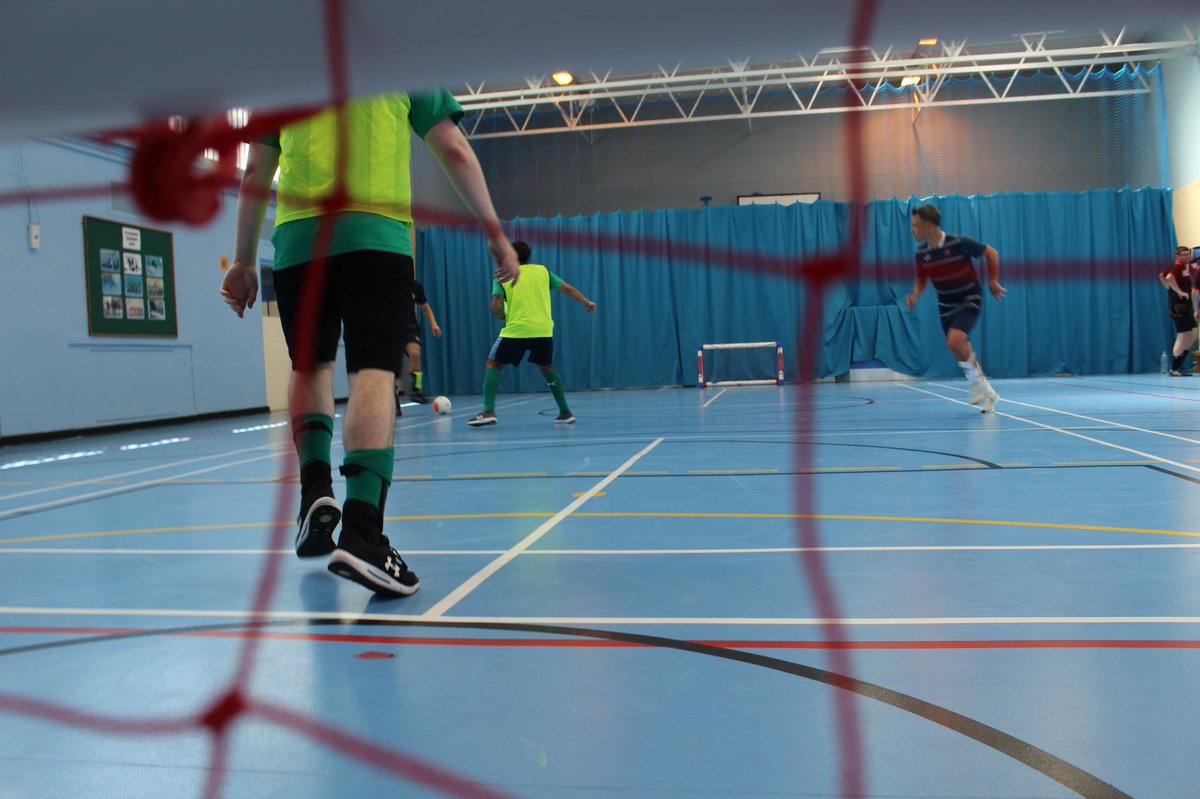 HMP_Exeter's tweet photo. Don’t under estimate the power of sport in prison….. 🟢⚽️

@ProjectTwinning 
@ExeterCCT 

#buildingbettercitizens #hmpexeter https://t.co/dIO78aHxIB