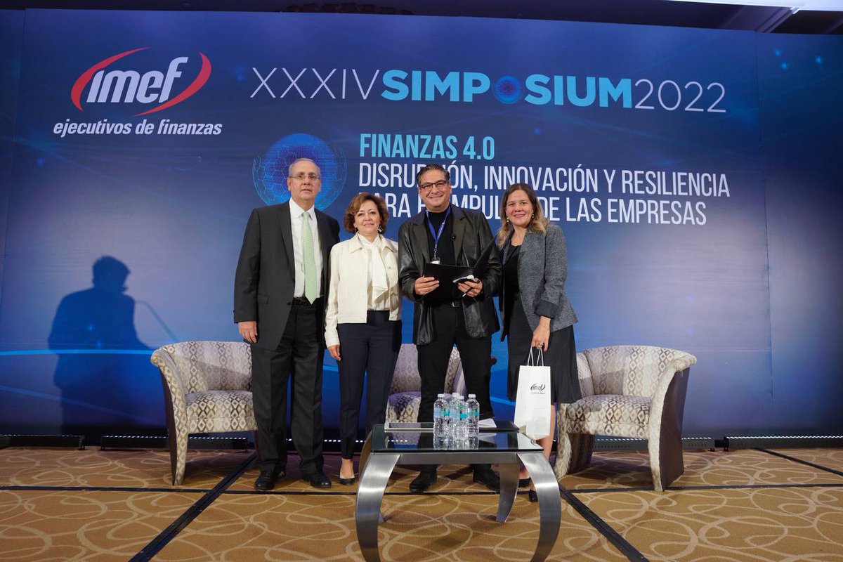 IMEF_CDMX's tweet photo. Seguimos en la conferencia: Fondos de inversión; accediendo a las oportunidades con la participación de Luis Antonio Márquez-Heine - Director General de @SOLVEAWARDS y Ex Director General de la Asociación Mexicana de Capital Privado @AMEXCAP
@IMEFOficial #SimposiumIMEF https://t.co/gVWG3Snv7b