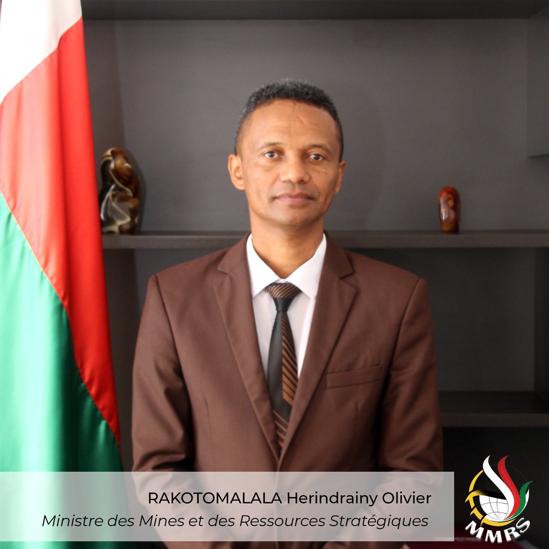 🇲🇬 Hanao Fampitam-baovao mikasika ny sehatra iandraiketany ny MMRS RAKOTOMALALA Herindrainy Olivier, rahampitso 24 Jona 2022.
🇫🇷 Le Ministre des Mines et des Ressources Stratégiques RAKOTOMALALA Olivier communiquera sur la situation actuelle du secteur, demain 24 juin 2022.