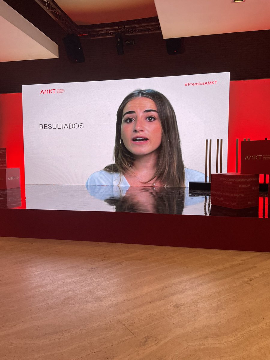 #PremiosAMKT en categoría de marketing social para Dove!!!!