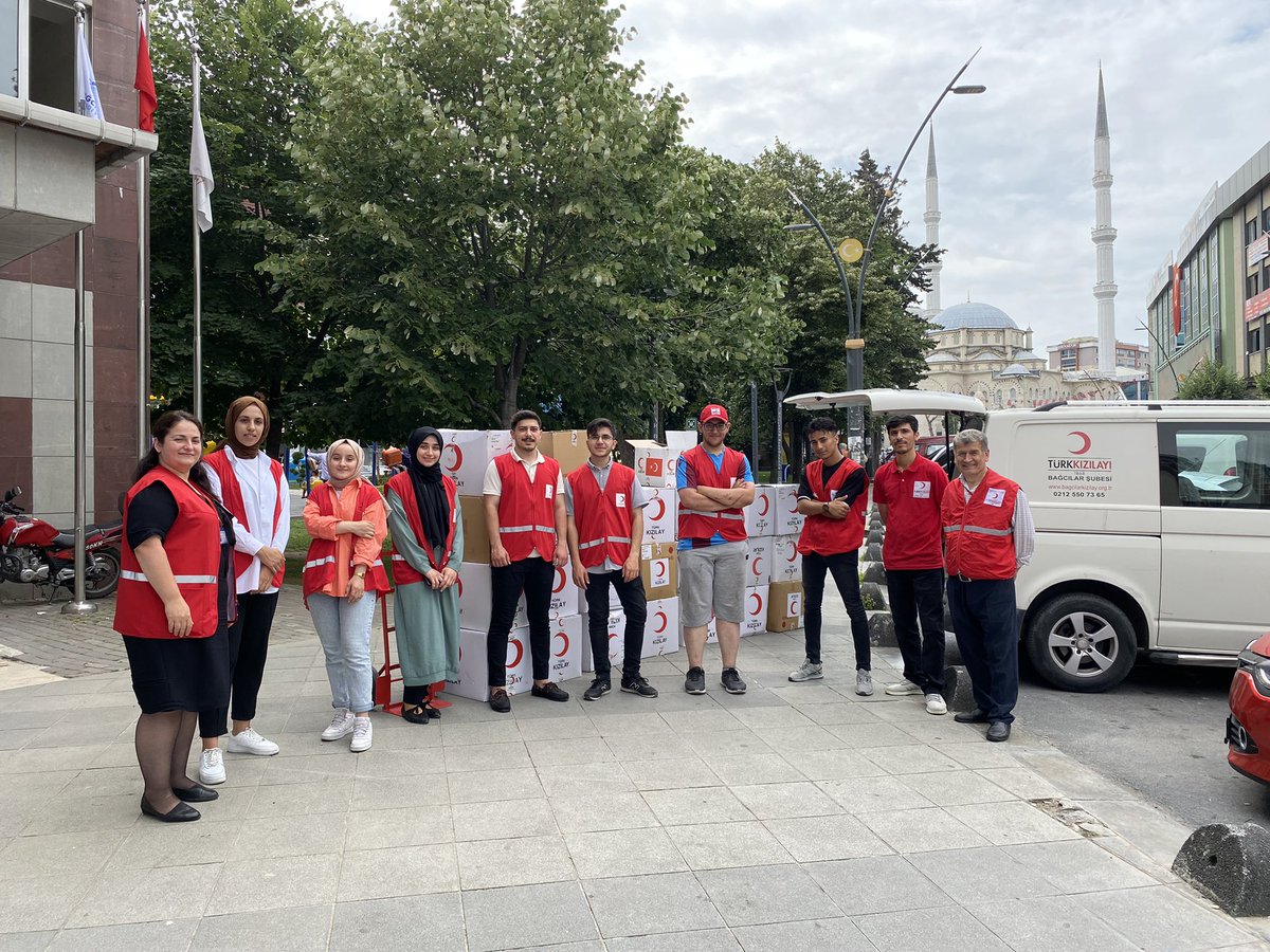 Türk KIZILAY Bağcılar Şubesi olarak KIZILAY Butik için çalışmalarımıza devam ediyoruz.