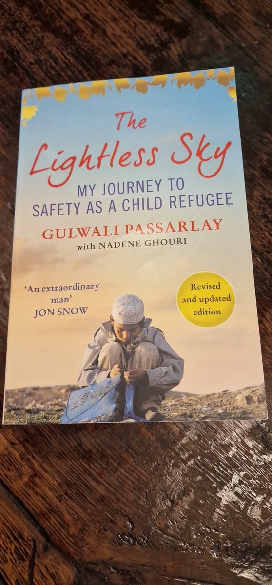 Just finished the astonishing The Lightless Sky by <a href="/GulwaliP/">Gulwali Passarlay 🧡</a> A book that will haunt and inspire in equal measure. Read it - you won't regret it. Thanks to <a href="/NeilJamesonUK/">Neil Jameson💚</a> for the recommendation.