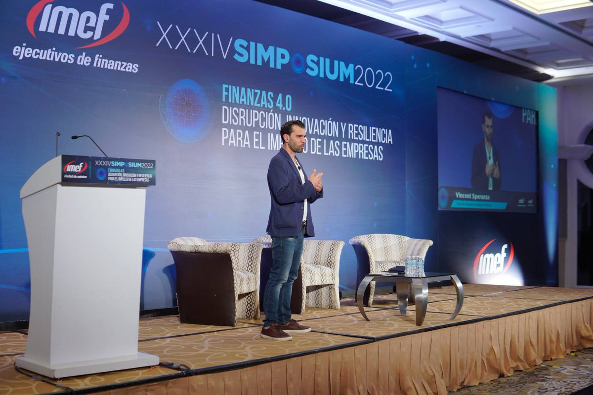 IMEF_CDMX's tweet photo. Viabilidad económica del emprendimiento, es la última conferencia del Pilar 4 durante el #SimposiumIMEF. Gracias Vincent Speranza - Director General en @EndeavorMexico
@IMEFOficial https://t.co/bdqJMJDVsh