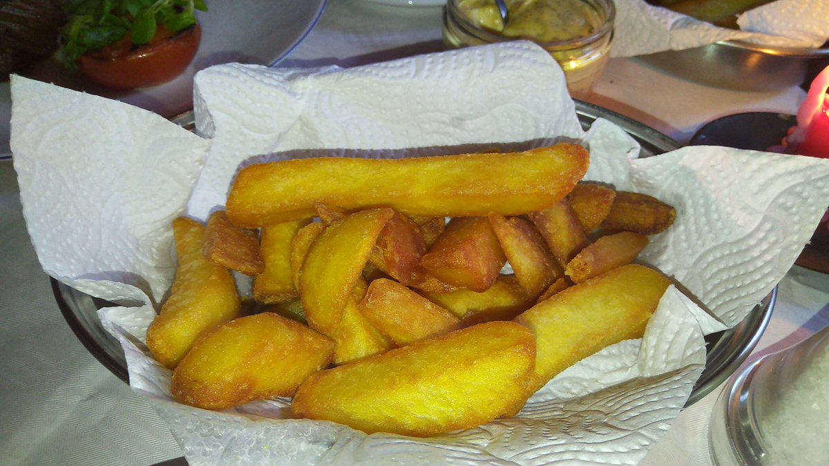 BenStarSports's tweet photo. Chips @PopeseyeSteak #GoodCrunch https://t.co/CSoBtSjlzG