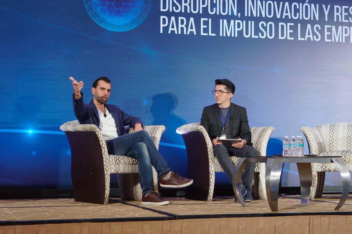 IMEF_CDMX's tweet photo. Viabilidad económica del emprendimiento, es la última conferencia del Pilar 4 durante el #SimposiumIMEF. Gracias Vincent Speranza - Director General en @EndeavorMexico
@IMEFOficial https://t.co/bdqJMJDVsh