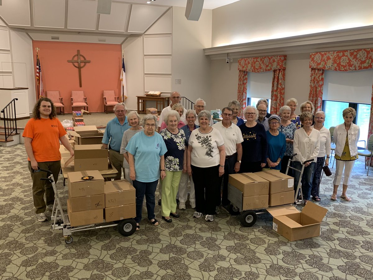 ForsythBackpack's tweet photo. First shift finished @ArborAcres 64 backpacks 🎒 heading to summer schools @wsfcs 
Feeding the Future of Forsyth County @ForsythBackpack https://t.co/jWWRgDHyef
