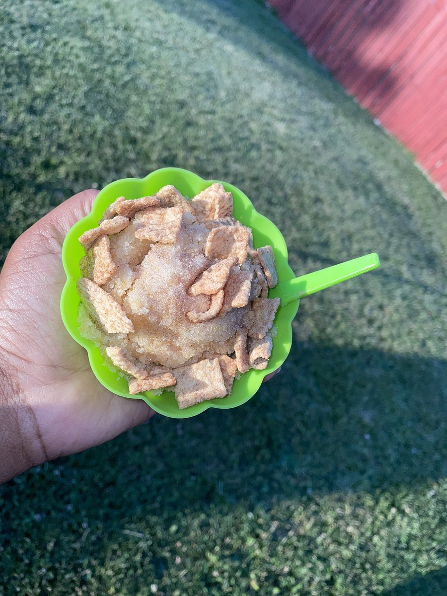 SheaDeshon's tweet photo. “Toasted with real CINNA-DUST…✨” that’s right, Cinnamon Toast Crunch is back on the menu! Grab yours now 😋🥣

https://t.co/CN1FVTdKUm https://t.co/ACwSk3nE7v