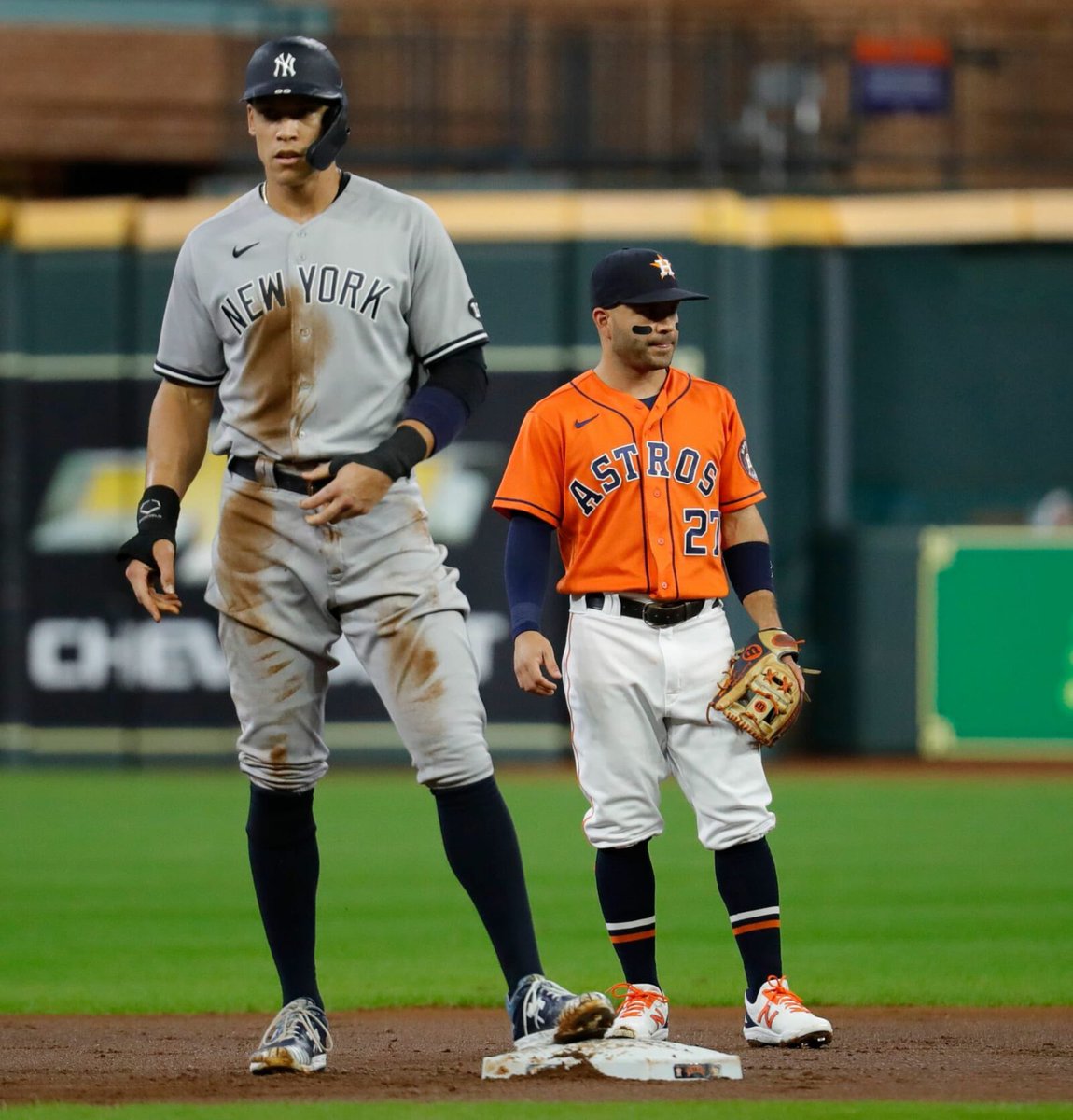 JimmyRandazzo's tweet photo. If Aaron Judge hits a HR tonight someone who retweets this is winning a shirt. Follow to win so I can DM. Comment your size. Let’s. Go. Yankees. https://t.co/hED6qO1mNI