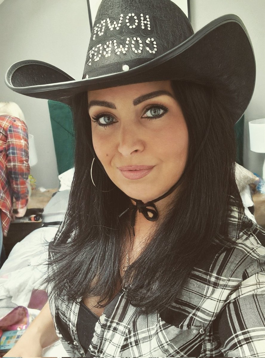 staceybwfc's tweet photo. Finally recovered from Miss Sofields hen weekend 🥴 Bring on the wedding! 💃🏽 #HenDo #Liverpool #HowdyCowboy https://t.co/Db3K8c80q0