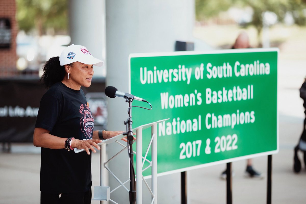 GamecockWBB's tweet photo. Leaving our mark all across the state!

https://t.co/ttVTQSZu5G https://t.co/SO0gDMWD4R