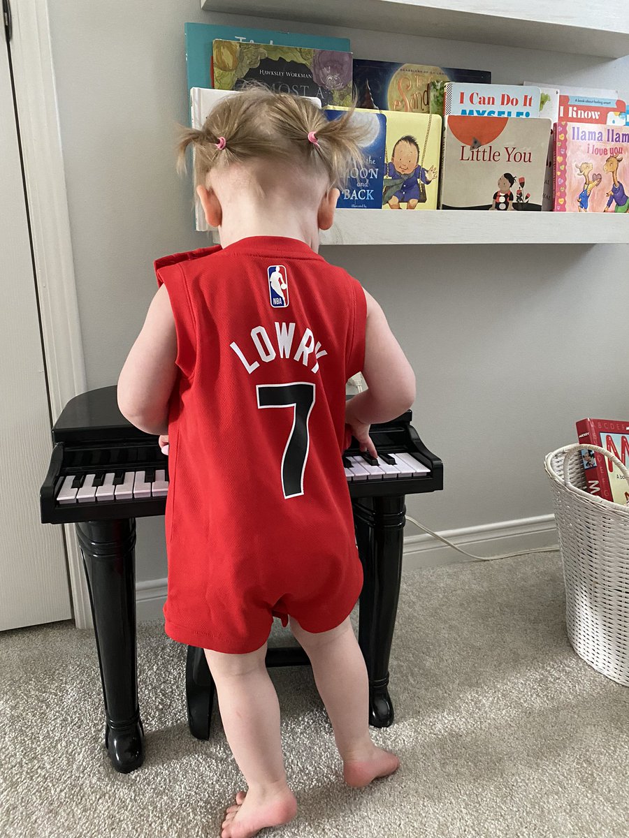 Sarah Slean tweet media