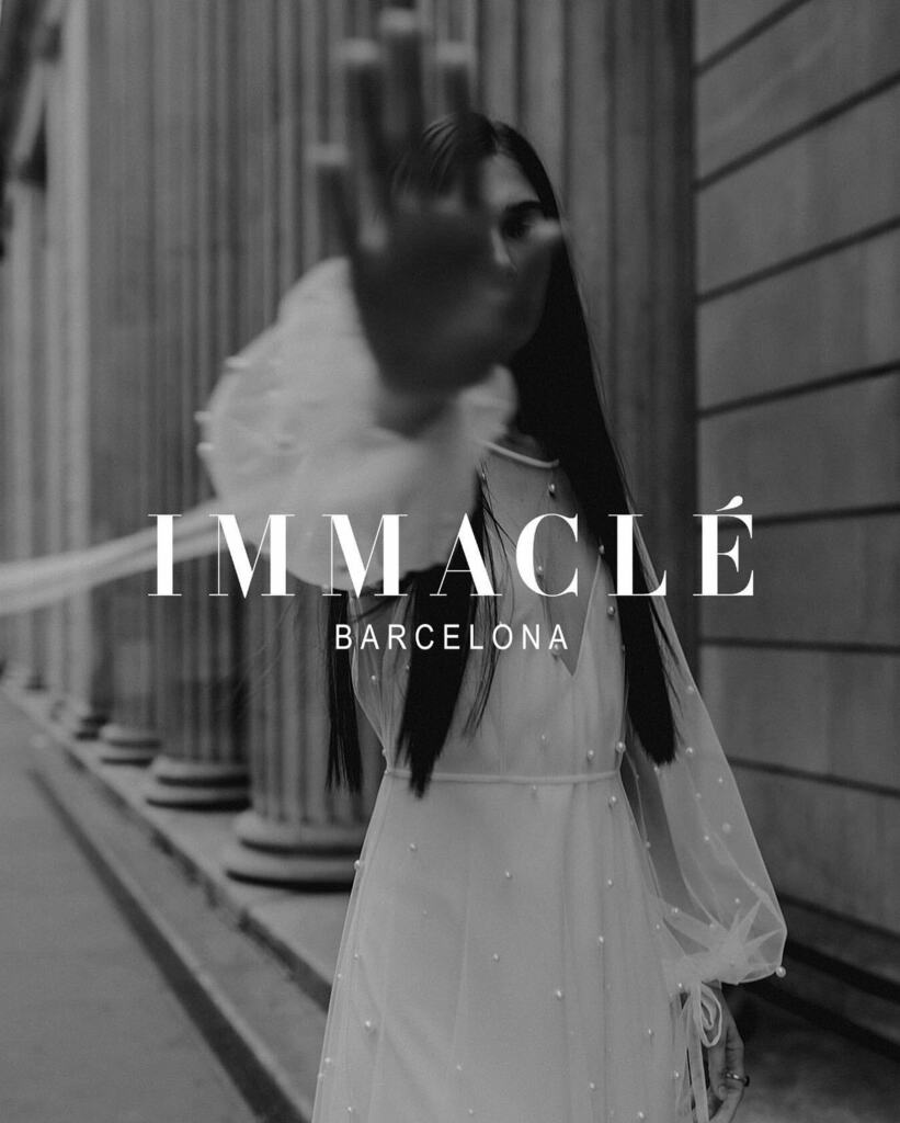 IMMACLÉ.
Descubre nuestras colecciones para novias auténticas en Barcelona, Madrid, Londres y CDMX. También disponibles en nuestro showroom virtual. 
Discover our collections for authentic brides in Barcelona, Madrid, London &amp; CDMX. Also available in our… instagr.am/p/CfKNe86L_3a/