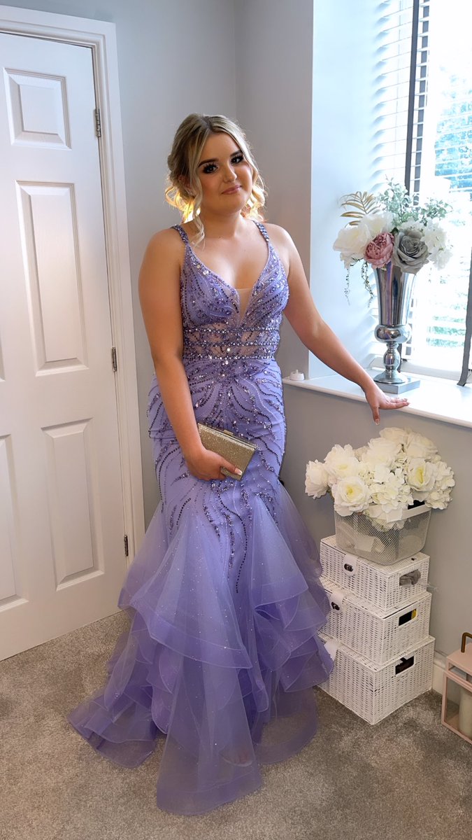 Couldn’t have been prouder this evening - my baby girl all dressed up and ready for Prom 😩🤍