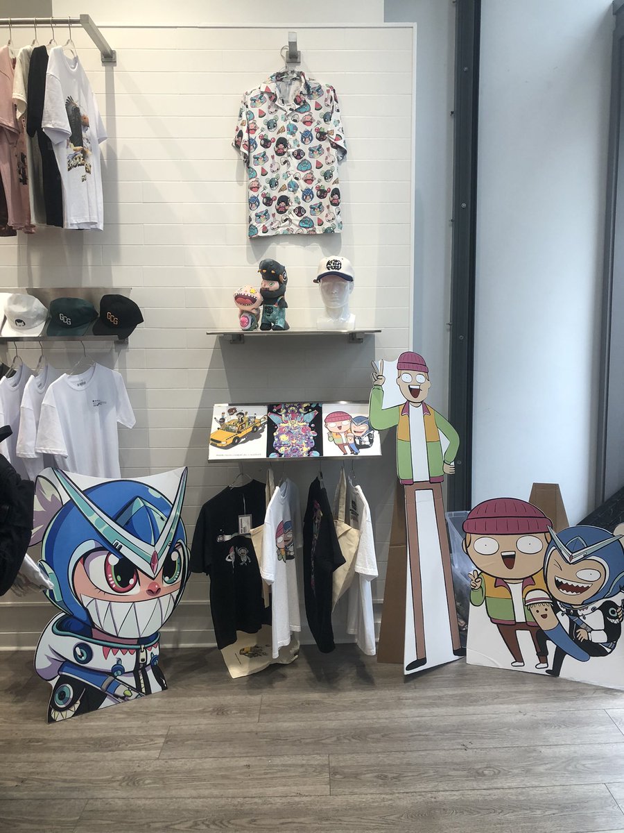 <a href="/stadiumgoods/">Stadium Goods</a> , get your merchs NY fam!