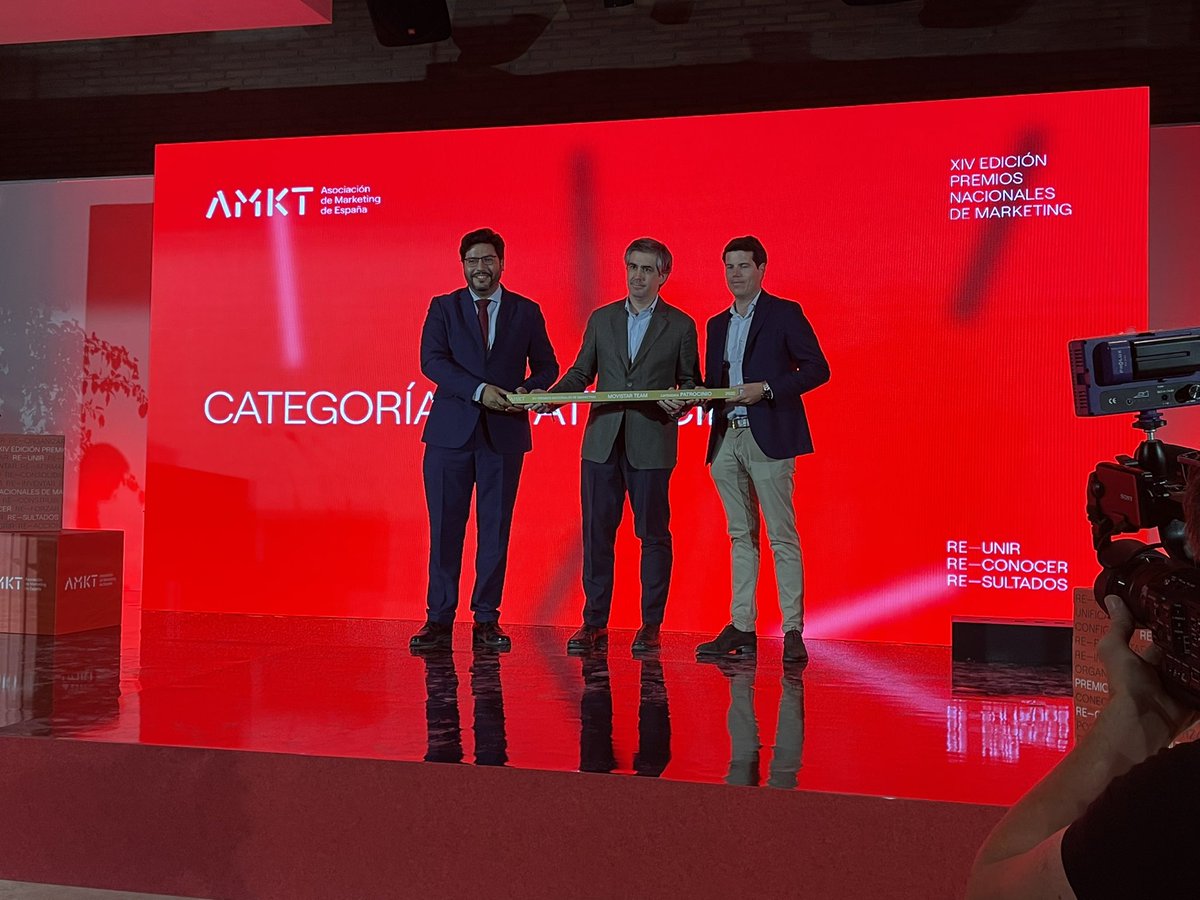 Y en la categoría de patrocinio enhorabueba a Movistar por su apuesta por el ciclismo !! #PremiosAMKT