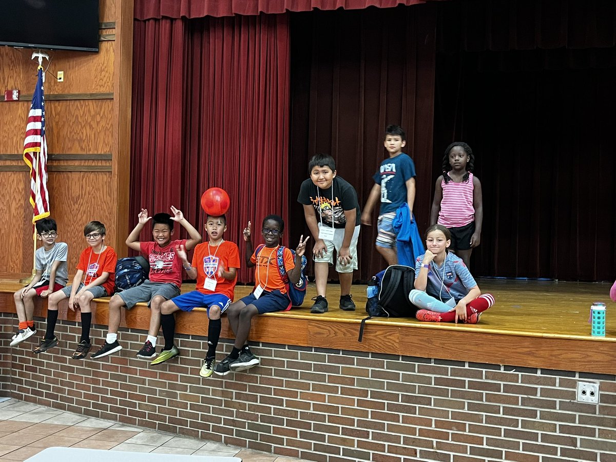 Mrs. Bohn tweet media