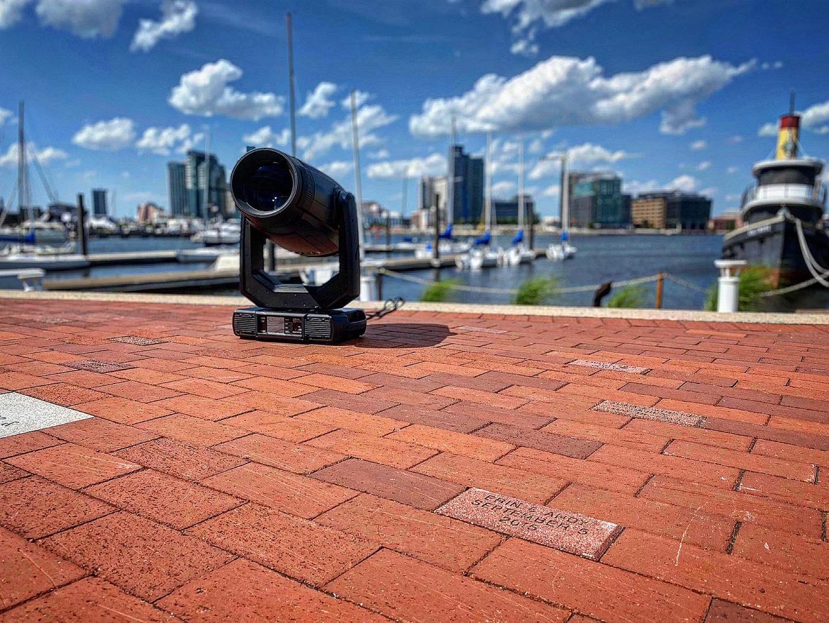 TheRobeWay's tweet photo. Basking in the sun at the Inner Harbor in Baltimore, MD, with LD George Cannon & @Robelighting #ESPRITE LED luminaires preparing for a private event #lightingdesign working with @LMG_BeyondTech & @eventEQ.
#therobeway #techthursday #lmg #eventeq #lightingtech #techlife https://t.co/bL6c3RyUCc