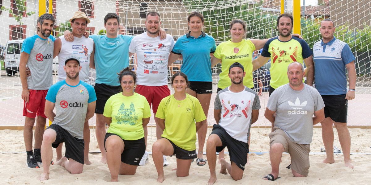 FCYLBM's tweet photo. 🏆 #CESABMP2022

El Área Técnica de la #FCYLBM da a conocer a los técnicos que se responsabilizarán de los equipos territoriales en el  inminente Campeonato de España de Selecciones Autonómicas.

🗞️ https://t.co/6zwzDOYnzp

#⃣ #CyLesBMPlaya https://t.co/I3QHvhBDKl