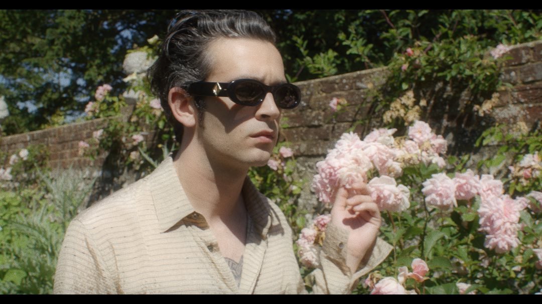 The 1975 News tweet media