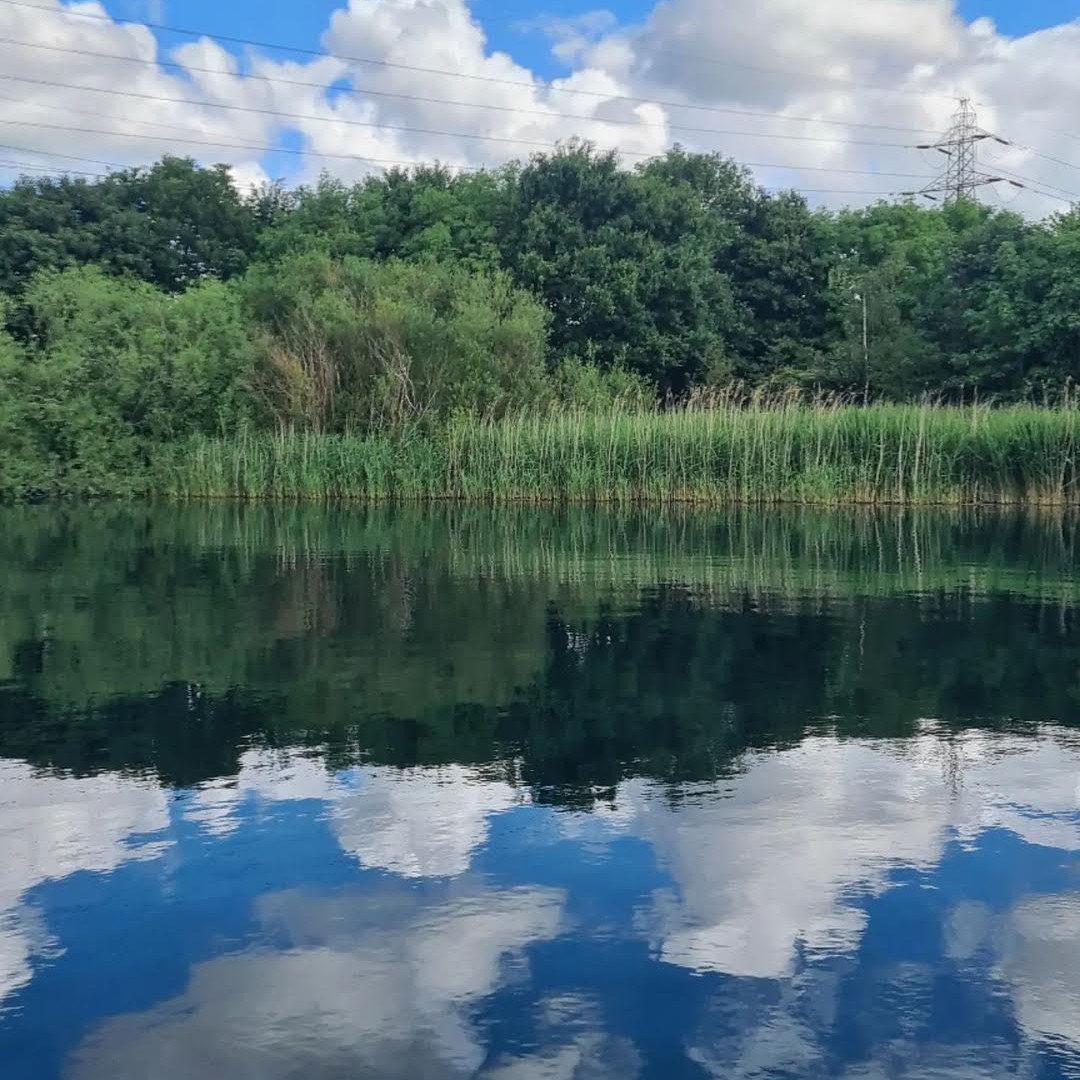Have you tried paddle boarding yet?

Come and have a go for just £22 per person. Available weekends and school holidays until October! 

Book now at ow.ly/lYru50JAmWW