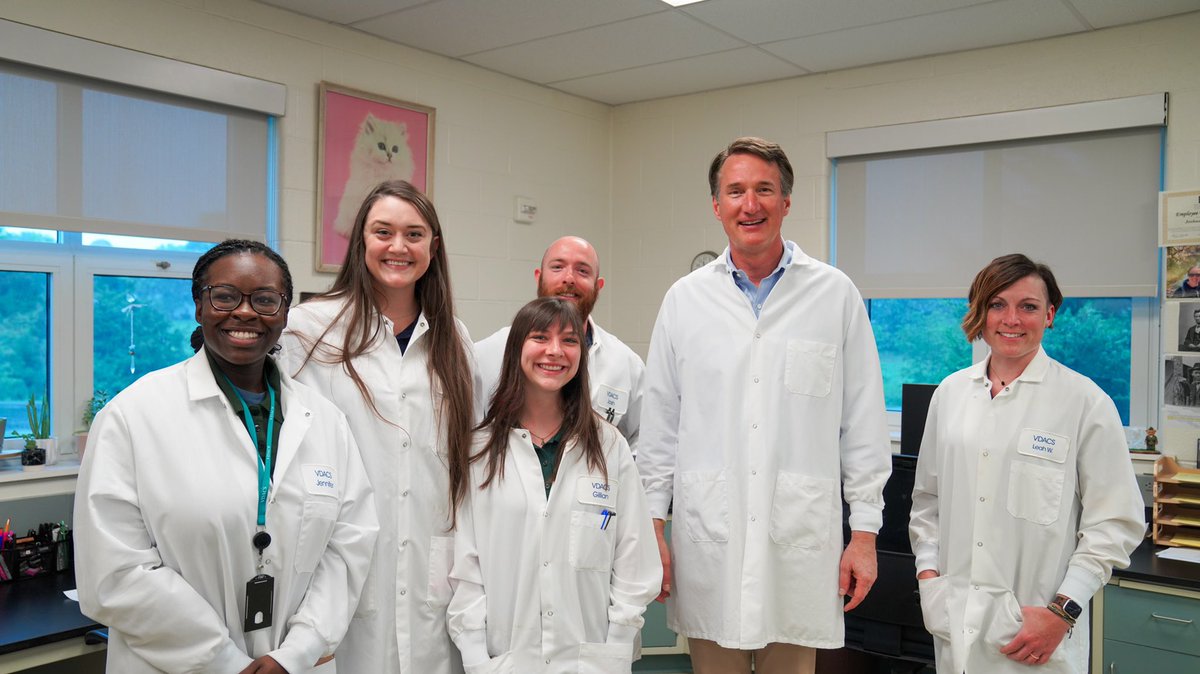 GovernorVA74's tweet photo. Last week I toured the @VaAgriculture Lab in Harrisonburg to celebrate #VaAgWeek. While there, I had the pleasure of meeting Beatrice - who has proudly served Virginia for 52 years. Thank you for your dedication to our Commonwealth! https://t.co/4ewGUefq7u