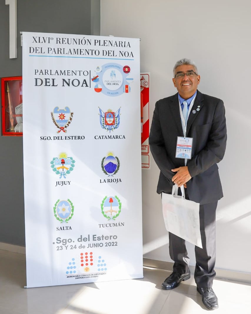 RobertoLunaOK's tweet photo. Participando de la XLVI Reunión #PARLAMENTODELNOA @ParlanoaO @parlanoa Santiago del Estero  ⁦@LegislaturaLR⁩ @GobDeLaRioja @QuintelaRicardo https://t.co/WKxjEmjwg1