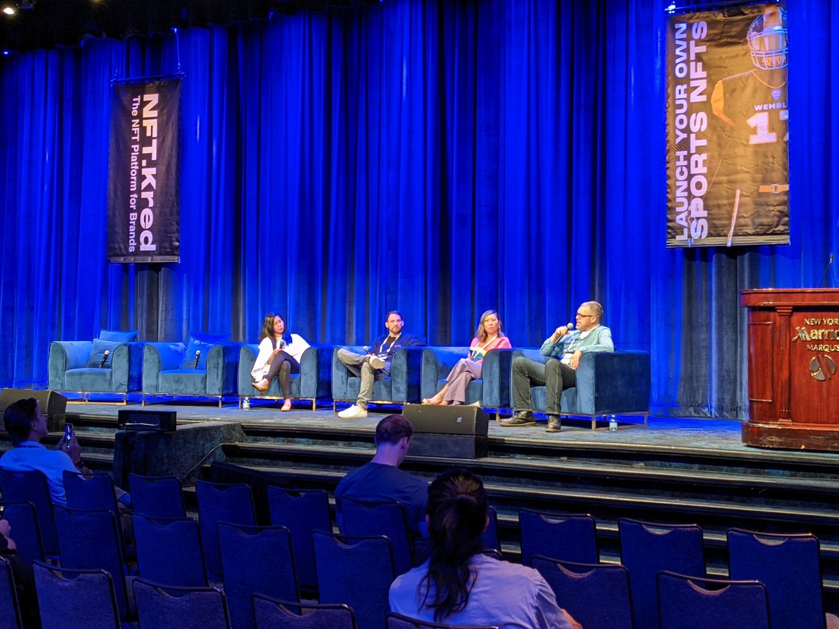 waynester5's tweet photo. Many great talks, #nft visionaries, thanks #NFTNYC

@marylai_co @IgnisArtHaus @frankynines @RealSupDucks @BaronDavis @XanderESims @CryptoFlossing @NaiboVisuals @NatalieTrevonne @PunkAngelsNFT @WingDude https://t.co/aIKUOH6icp