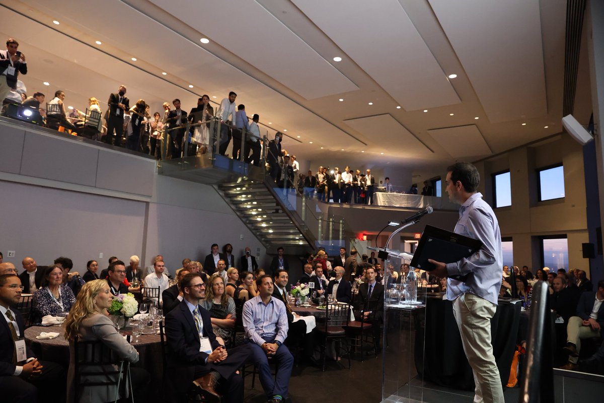 mmerinomartinez's tweet image. What an honour to receive the #ProfessorKuriki award at #IEPC2022!! This award is my group&apos;s as mucha s it is mine. I hope I will be up to what this means. Time to understand and work on plasma rockets !! 🚀