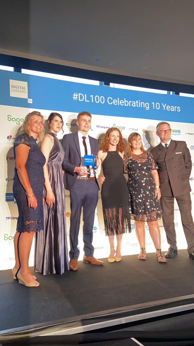 DigiLeaders's tweet photo. The winner of the Digital Skills or Talent Initiative of the Year Award is... 
Digital skills development to mobilise nursing staff @MpftDigital

 👩‍👦‍👦👩‍👦👩‍👧
Congratulations! #DL100 https://t.co/3pWotIOHRw