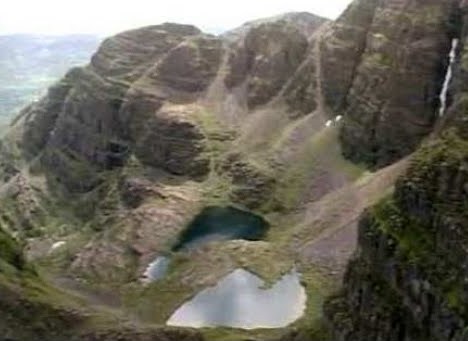 tourscotland's tweet photo. As requested this evening, Tour #Scotland aerial travel video Blog, with #Scottish music, of #Beinn #Bhàn mountain on visit and trip to the Scottish #Highlands. The summit of Beinn Bhàn lies directly above the corries floor, which has two small lochs https://t.co/EhSLoUXfU8 https://t.co/6dMmNkQ5sk